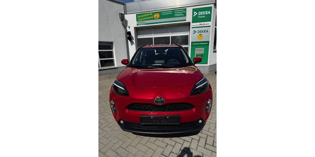 Toyota Yaris Cross 5.488 km 23.490 &euro; Brandenburg 14776