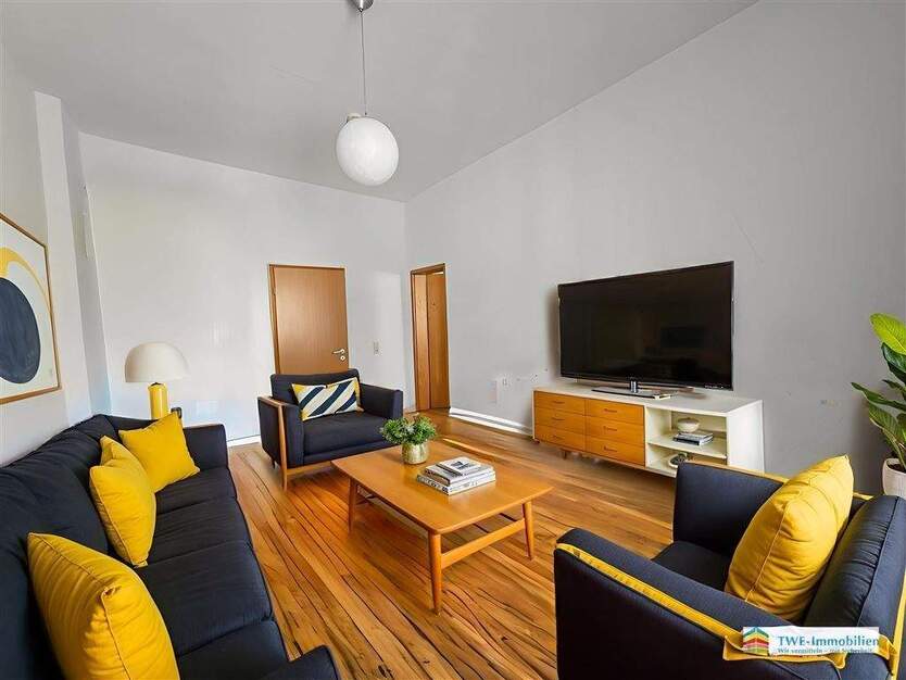 Charmante 2-Zimmer-Altbauwohnung Modernisiert 2 zimmer