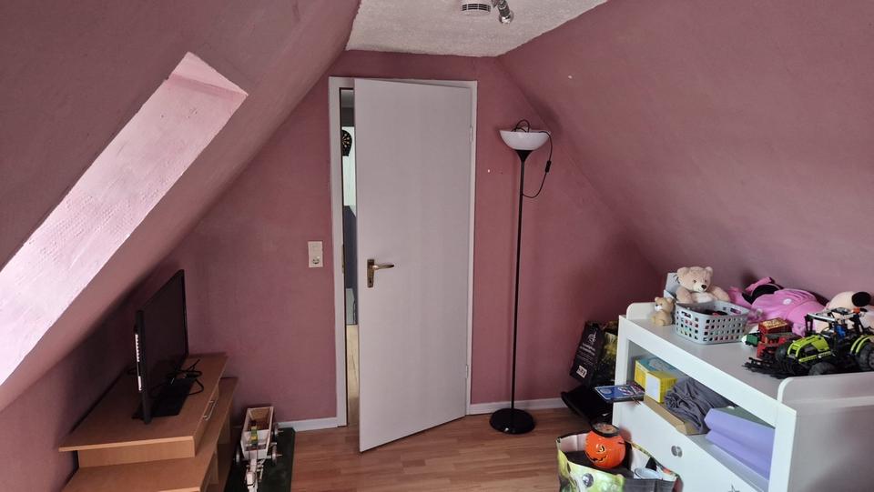 Etagenwohnung Felsberg - 4 Zimmer, 79 m&sup2;, 900&euro; | Angebot:25239514