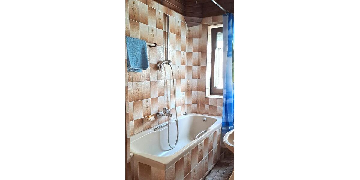 Doppelhaushälfte Marktredwitz - 6 Zimmer, 139 m&sup2;, 199.000&euro; | Angebot:27169732