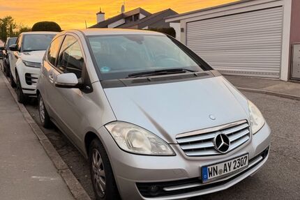 Mercedes-Benz A 160 193.000 km 2.100 &euro; Stuttgart 70469
