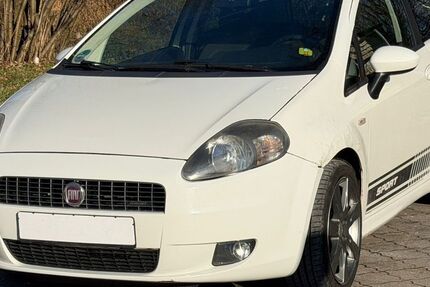 Fiat Punto 125.076 km 2.499 &euro; Stuttgart 70374