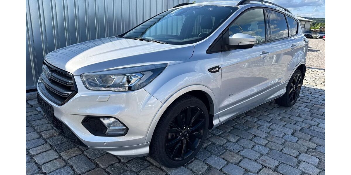 Ford Kuga 96.306 km 14.990 &euro; Wörth an der Donau 93086