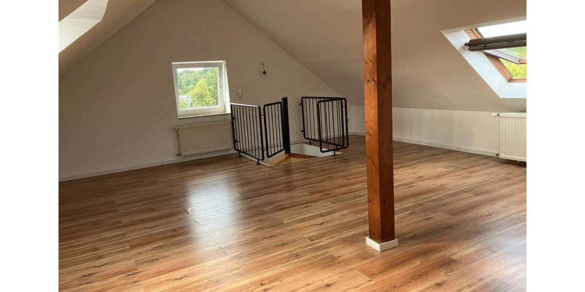 Maisonettenwohnung Herzogenrath - 4 Zimmer, 100 m&sup2;, 179.000&euro; | Angebot:27157944