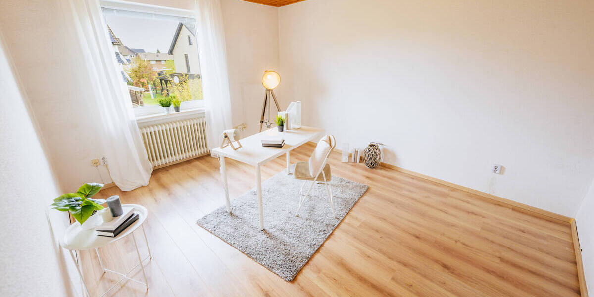 Reihenmittelhaus Bielefeld Sennestadt - 6 Zimmer, 172 m&sup2;, 335.000&euro; | Angebot:26344476