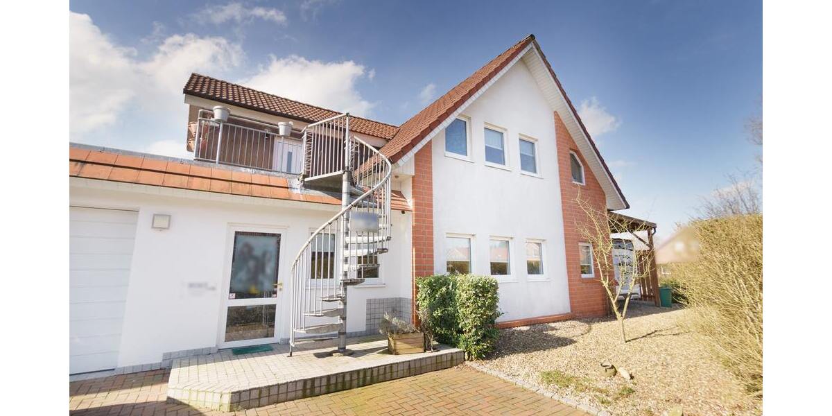 ***2 Wohn- und 2 Geschäftshäuser auf 2.234 m² großem Grundstück*** - Mehrfamilienhaus, Wohnhaus Ostrhauderfehn | Angebot:22307242
