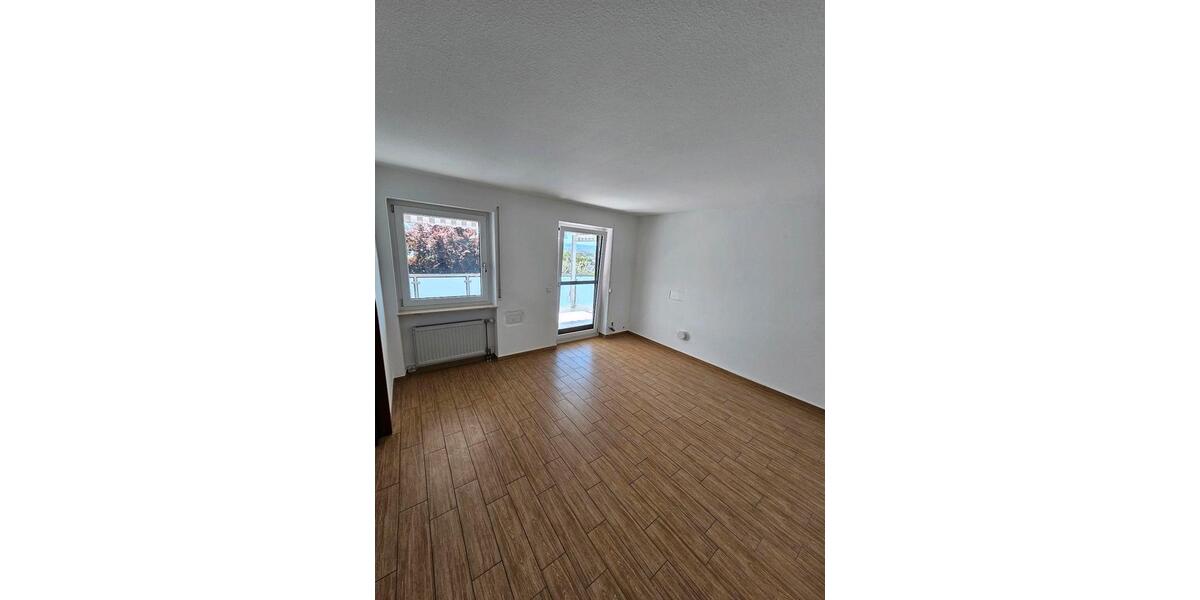 Etagenwohnung Neuenstadt am Kocher - 5.5 Zimmer, 144 m&sup2;, 1.800&euro; | Angebot:26322304