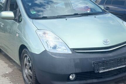 Toyota Prius 133.280 km 3.999 &euro; Wildau 15745