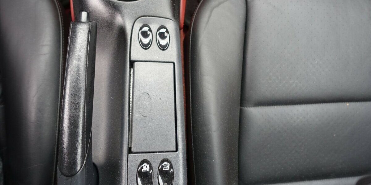 Porsche Boxster Navi CD Leder Sitzheizung Klimatr. Ablageb 167.300 km 13.950 &euro; Neumarkt/OPf 92318