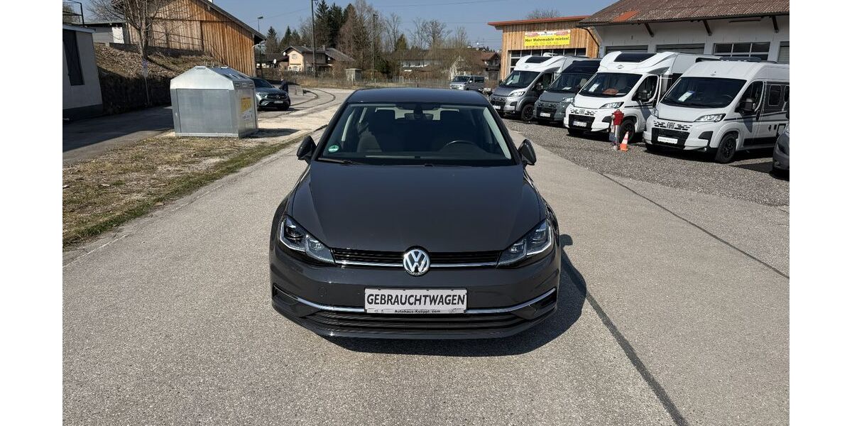 VW Golf 102.956 km 12.990 &euro; Ainring 83404