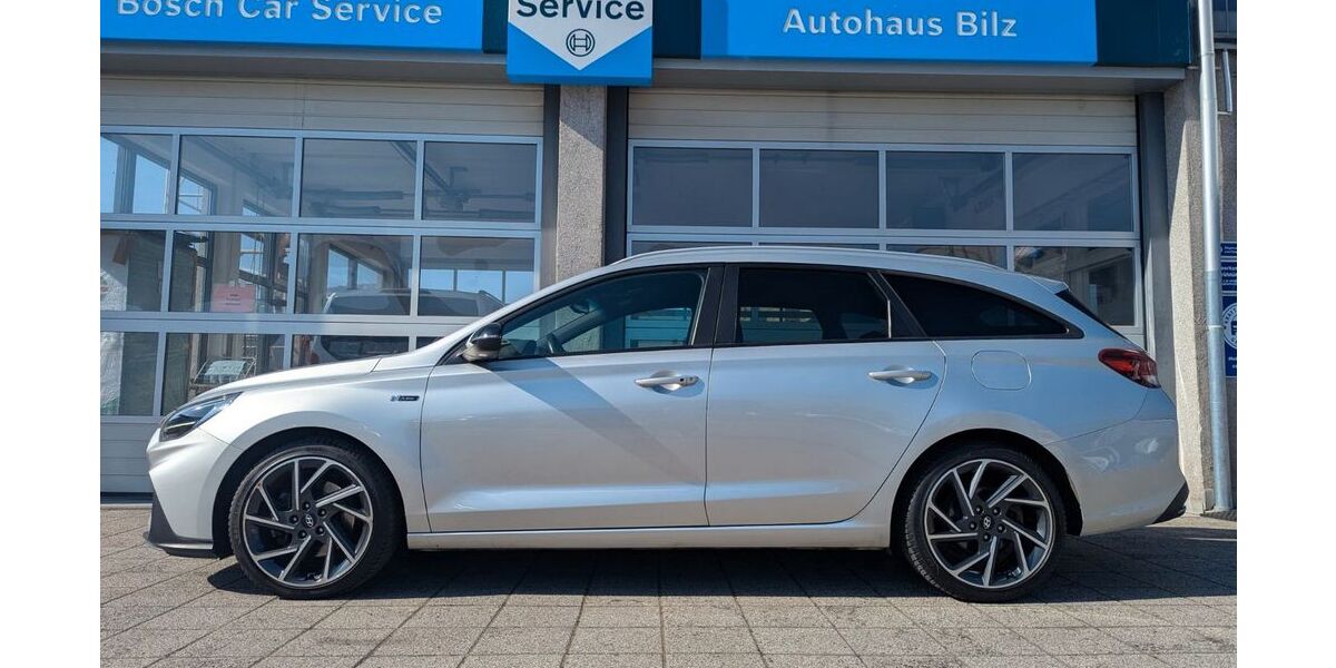 Hyundai i30 72.000 km 19.660 &euro; Collenberg 97903