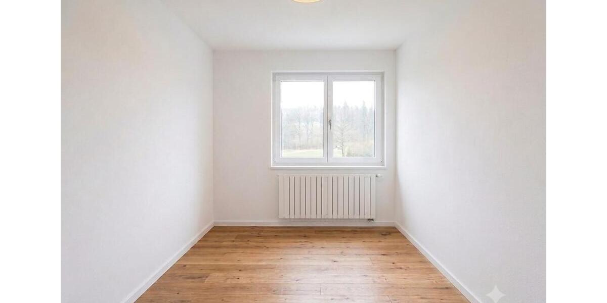 Etagenwohnung Weiden in der Oberpfalz - 3 Zimmer, 73 m&sup2;, 240.000&euro; | Angebot:27296981