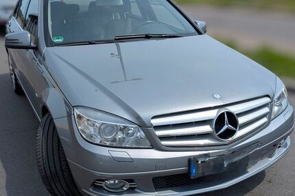 Mercedes-Benz C 200 215.000 km 8.900 € Leutenbach 71397