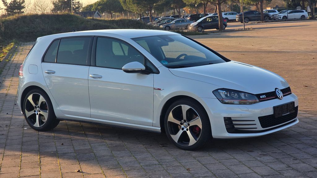 VW Golf 142.000 km 14.800 € Büttelborn 64572