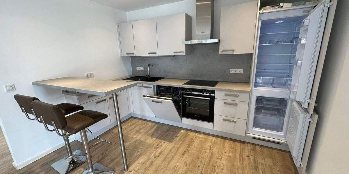 Etagenwohnung Trier Innenstadt - 2 Zimmer, 97 m&sup2;, 1.330&euro; | Angebot:26274487