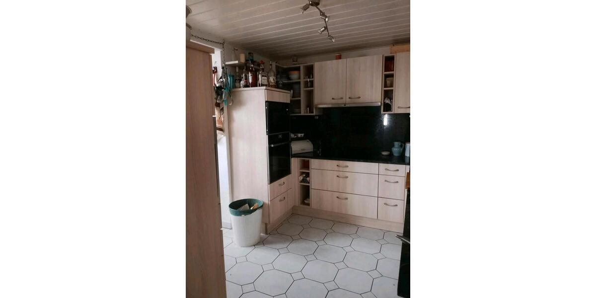 Einfamilienhaus Saarlouis - 7 Zimmer, 115 m&sup2;, 175.000&euro; | Angebot:26883403