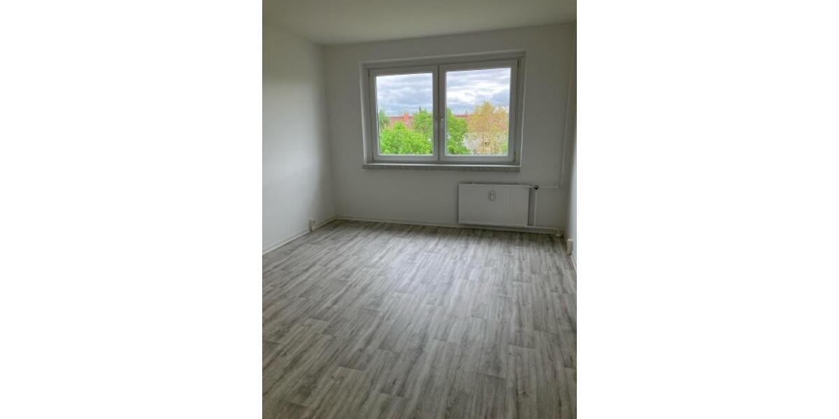 Etagenwohnung Angermünde - 4 Zimmer, 69 m&sup2;, 430&euro; | Angebot:26646802