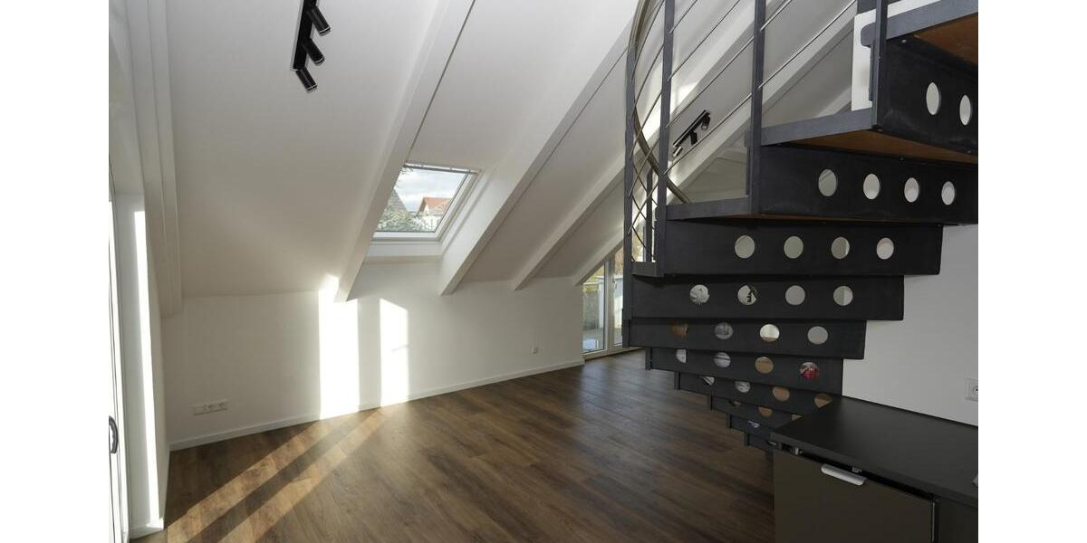 Maisonettenwohnung Stuttgart Vaihingen - 4 Zimmer, 107 m&sup2;, 1.750&euro; | Angebot:25048719