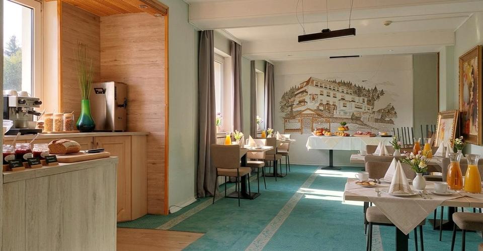 Einfamilienhaus Siegen - 31 Zimmer, 1.200 m&sup2;, 650.000&euro; | Angebot:26351642