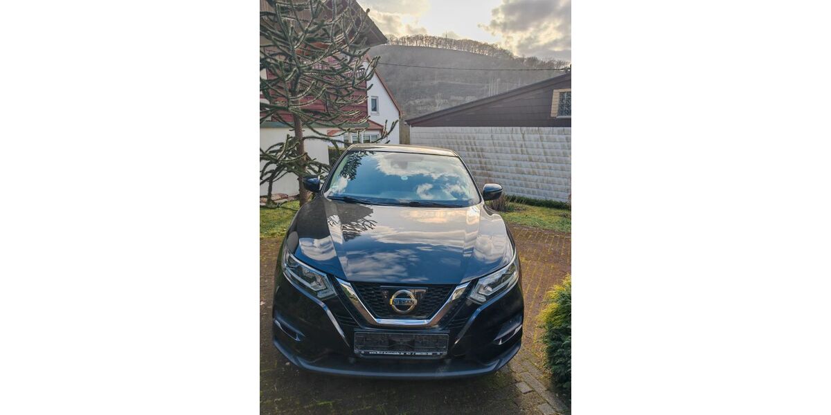 Nissan Qashqai 128.957 km 8.900 &euro; Dausenau 56132