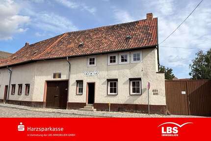 Haus zum Kaufen in Ditfurt 80.000 € 176 m² 7 zimmer