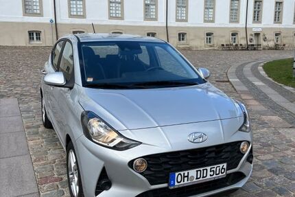 Hyundai i10 17.600 km 11.900 &euro; Schaalby 24882