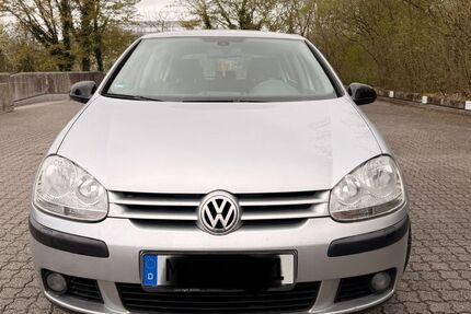 VW Golf 92.400 km 3.100 &euro; München 81677