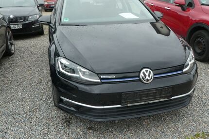 VW Golf 68.234 km 15.990 &euro; Wald 93192
