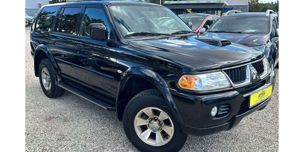 Mitsubishi Pajero 124.671 km 8.990 &euro; Berlin 13089