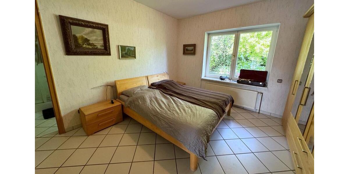 Etagenwohnung Lüdersdorf - 9 Zimmer, 236 m&sup2;, 2.500&euro; | Angebot:24624031