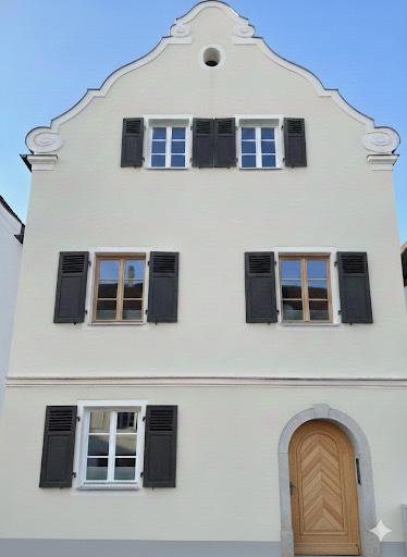 Einfamilienhaus Geiselhöring - 10 Zimmer, 300 m&sup2;, 1.500&euro; | Angebot:24461635