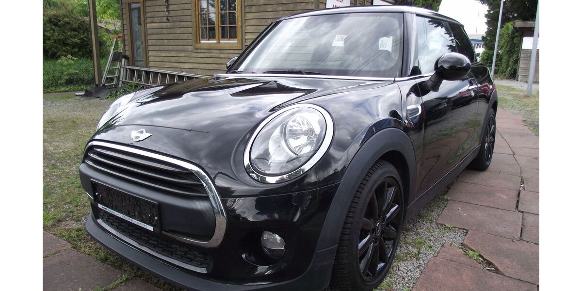 Mini ONE 123.000 km 9.700 &euro; Vogelsdorf 15370