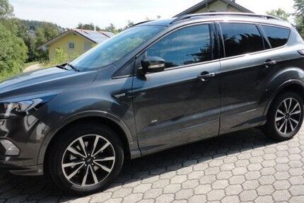 Ford Kuga 31.950 km 17.650 &euro; Thurmansbang 94169