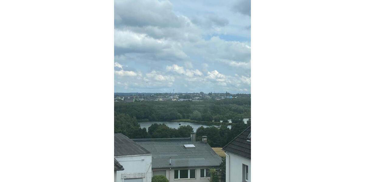 Dachgeschoßwohnung Velbert Velbert-Mitte - 3.5 Zimmer, 100 m&sup2;, 1.000&euro; | Angebot:24606645