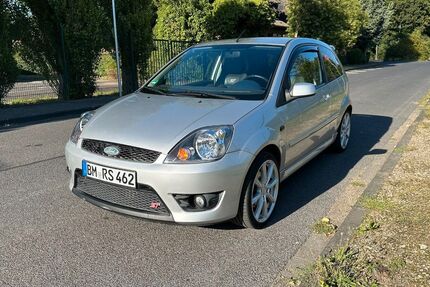 Ford Fiesta 168.684 km 4.300 € Brühl 50231