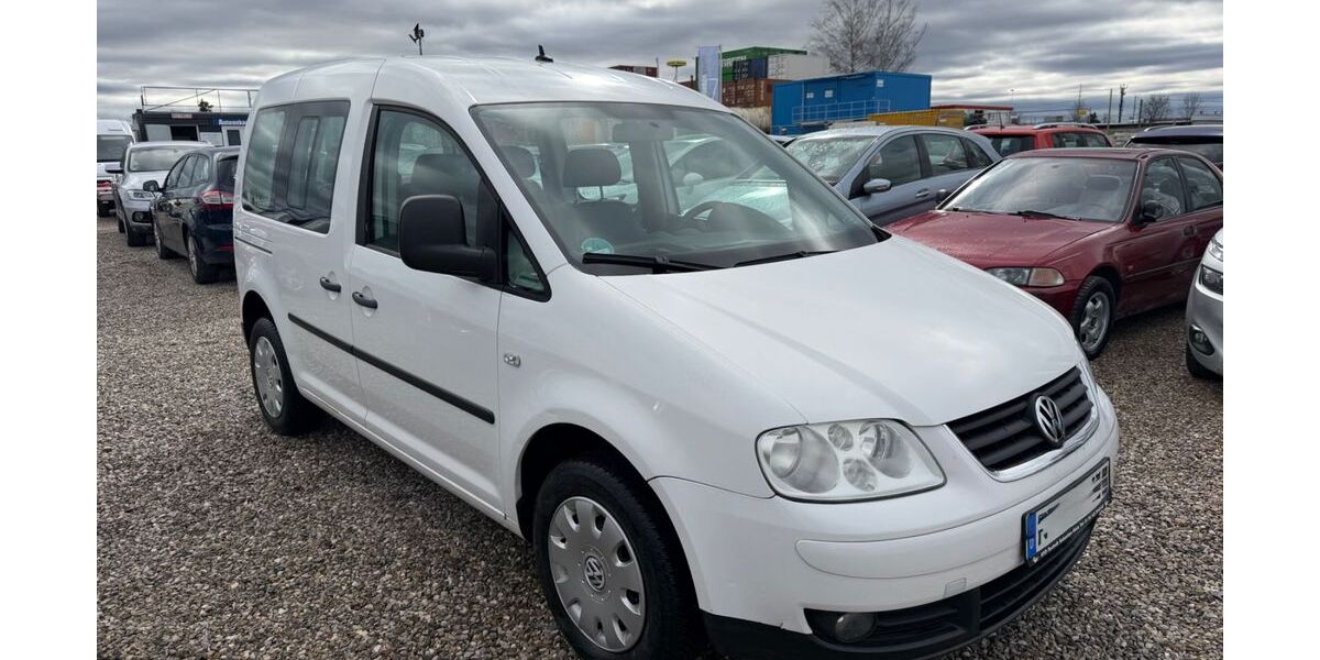 VW Caddy 129.000 km 2.499 &euro; München 81829