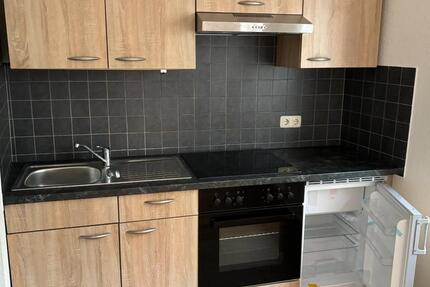 Wohnung Eisenberg - 1 Zimmer, 30 m&sup2;, 250&euro; | Angebot:25576398