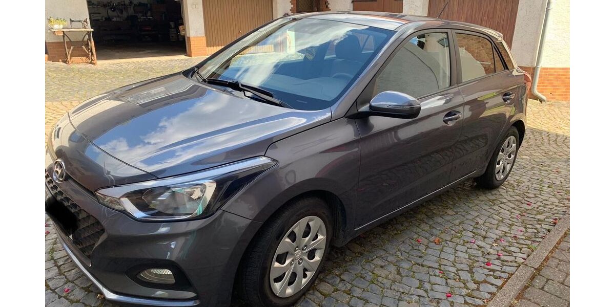 Hyundai i20 57.300 km 9.000 &euro; Gelnhausen 63571