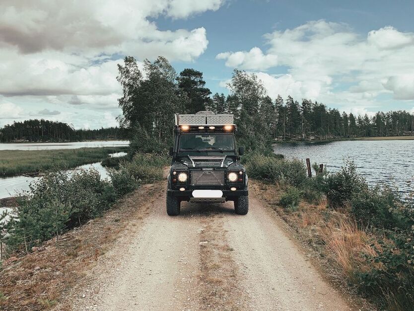 Land Rover Defender 290.000 km 31.999 € Nienhagen 18211