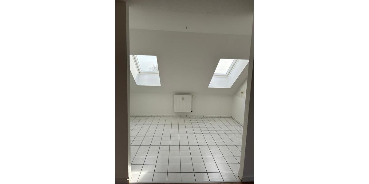 Dachgeschoßwohnung Kamenz - 2 Zimmer, 46 m&sup2;, 285&euro; | Angebot:26198925