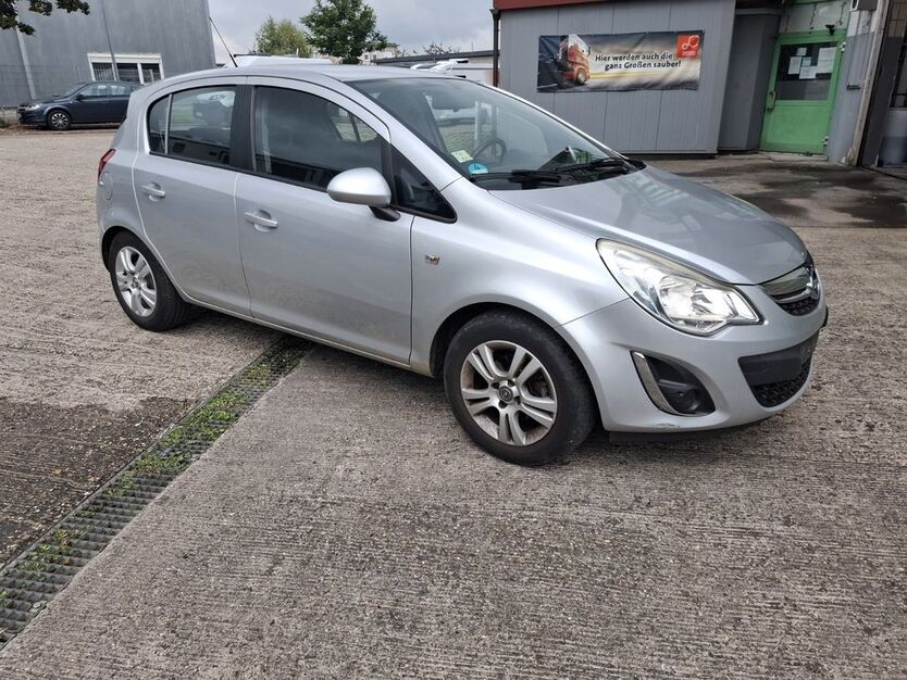Opel Corsa 161.000 km 3.899 € Baden-Württemberg - Sachsenheim 74343