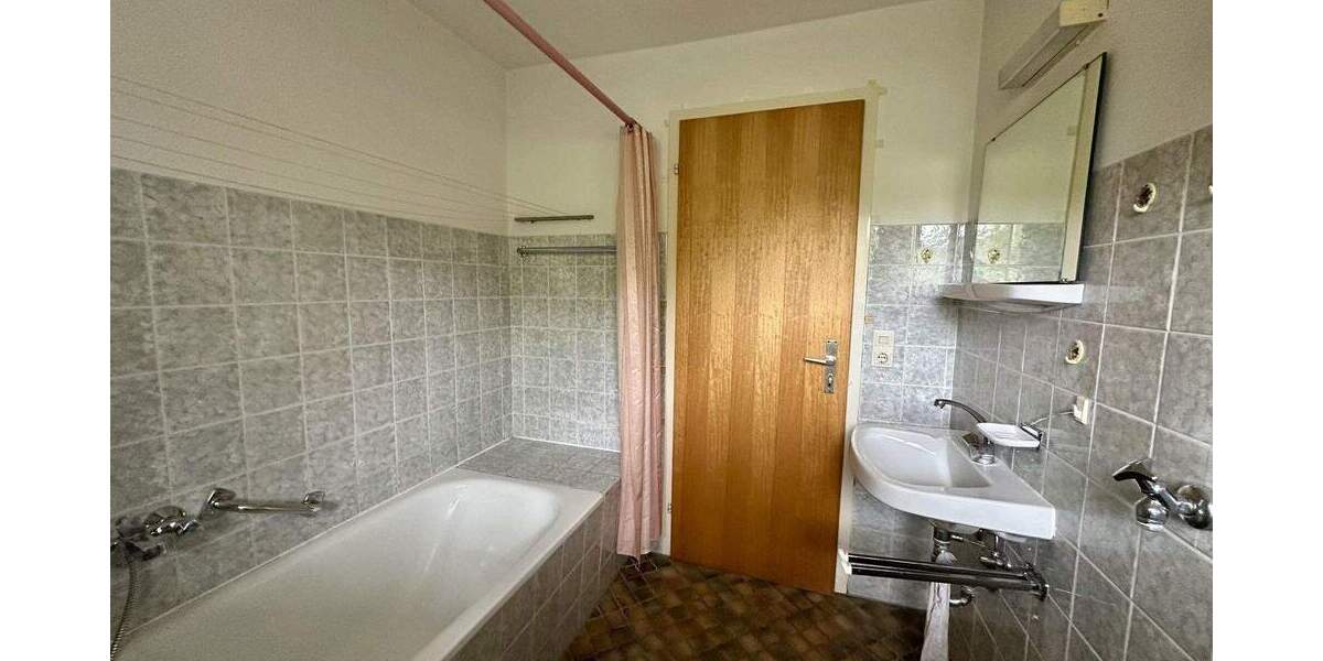 Doppelhaushälfte Remshalden Geradstetten - 6 Zimmer, 137 m&sup2;, 480.000&euro; | Angebot:24622302