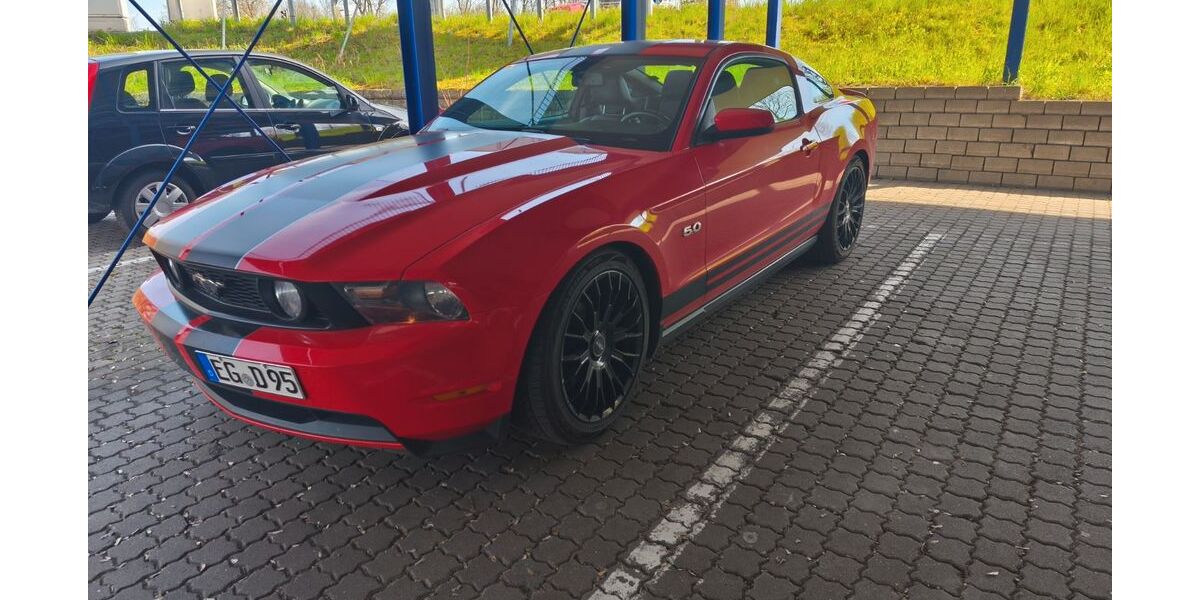 Ford Mustang 150.000 km 19.900 &euro; Dorfen 84405
