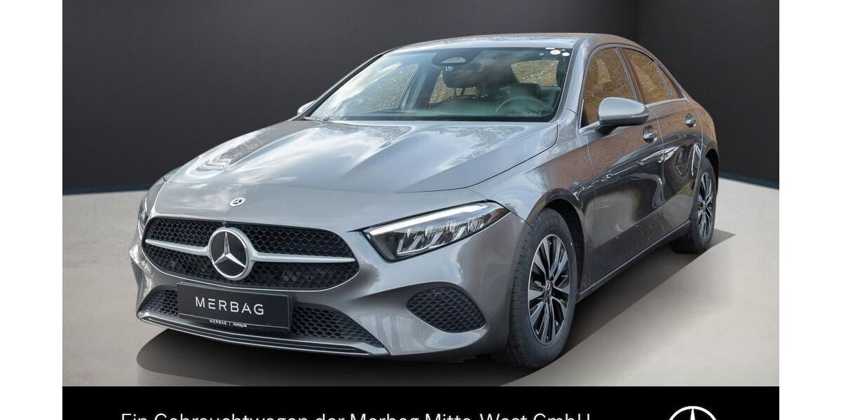 Mercedes-Benz A 180 13.359 km 33.990 &euro; Mayen 56727