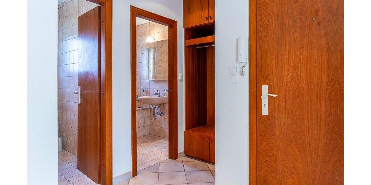 Machen Sie es sich gemütlich - gut geschnitten mit Garage und kurzen Wegen. 4 zimmer