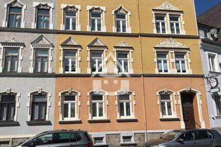 Historie trifft Investment - Stilvolles Mehrfamilienhaus 1 zimmer