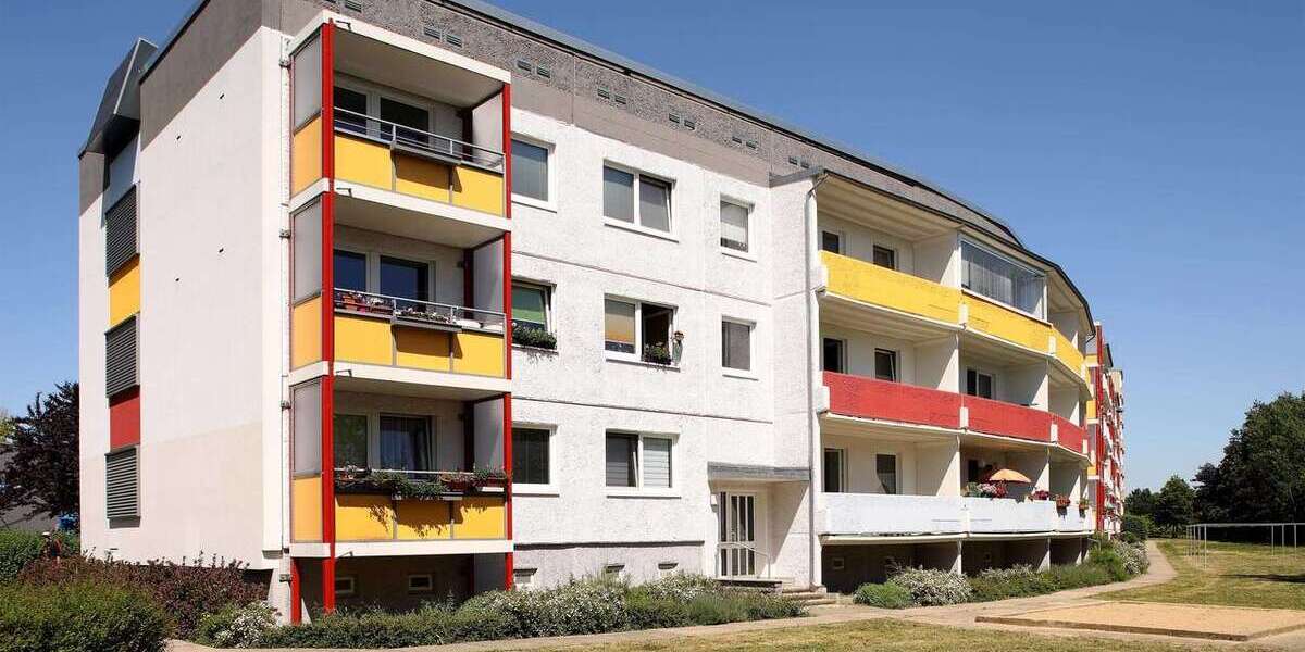 Etagenwohnung Neubrandenburg Datzeberg - 3 Zimmer, 71 m&sup2;, 325&euro; | Angebot:26378488