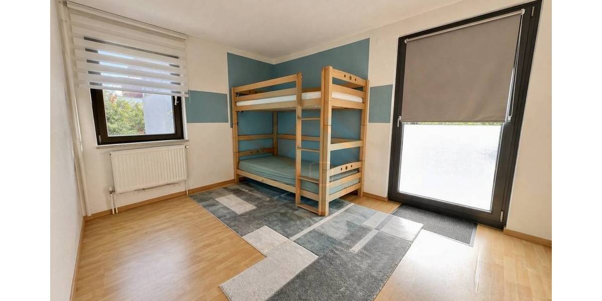 Doppelhaushälfte Butzbach - 7 Zimmer, 140 m&sup2;, 429.000&euro; | Angebot:26433959