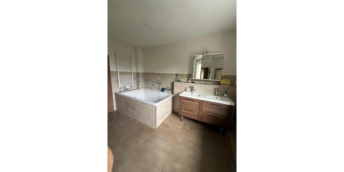 Doppelhaushälfte Wuppertal Gemarkung Barmen - 5 Zimmer, 150 m&sup2;, 1.300&euro; | Angebot:24787860