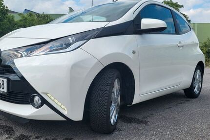 Toyota Aygo (X) 72.500 km 5.250 &euro; Georgsmarienhütte 49124